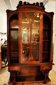 vitrinekast na restauratie